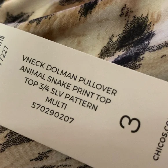 Chicos Brand new with tags v neck Dolman sleeve Animal /Snake 3  XL $99.00 silky - Picture 5 of 7